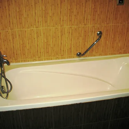Alexander 3*