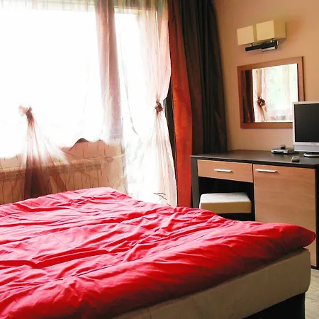 Alexander Hotel