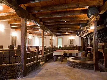 Alexander Hotel
